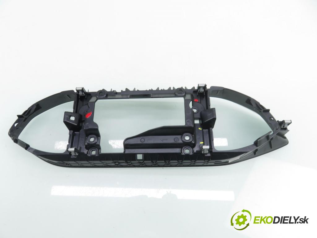 PEUGEOT 308 SW II KOMBI 2015 73,00 1.6 BlueHDi 100 - BHY (DV6FD) 1560,00 Rámček radia 9678251877