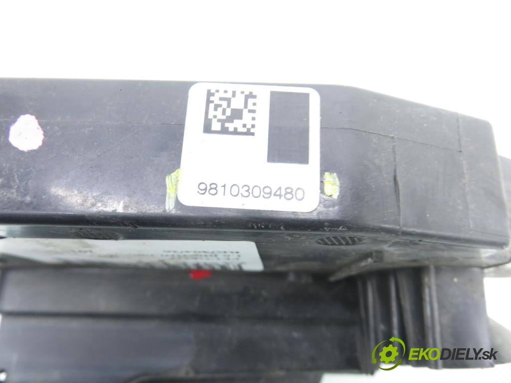 PEUGEOT 308 SW II KOMBI 2015 73,00 1.6 BlueHDi 100 - BHY (DV6FD) 1560,00 zámok 9810309480