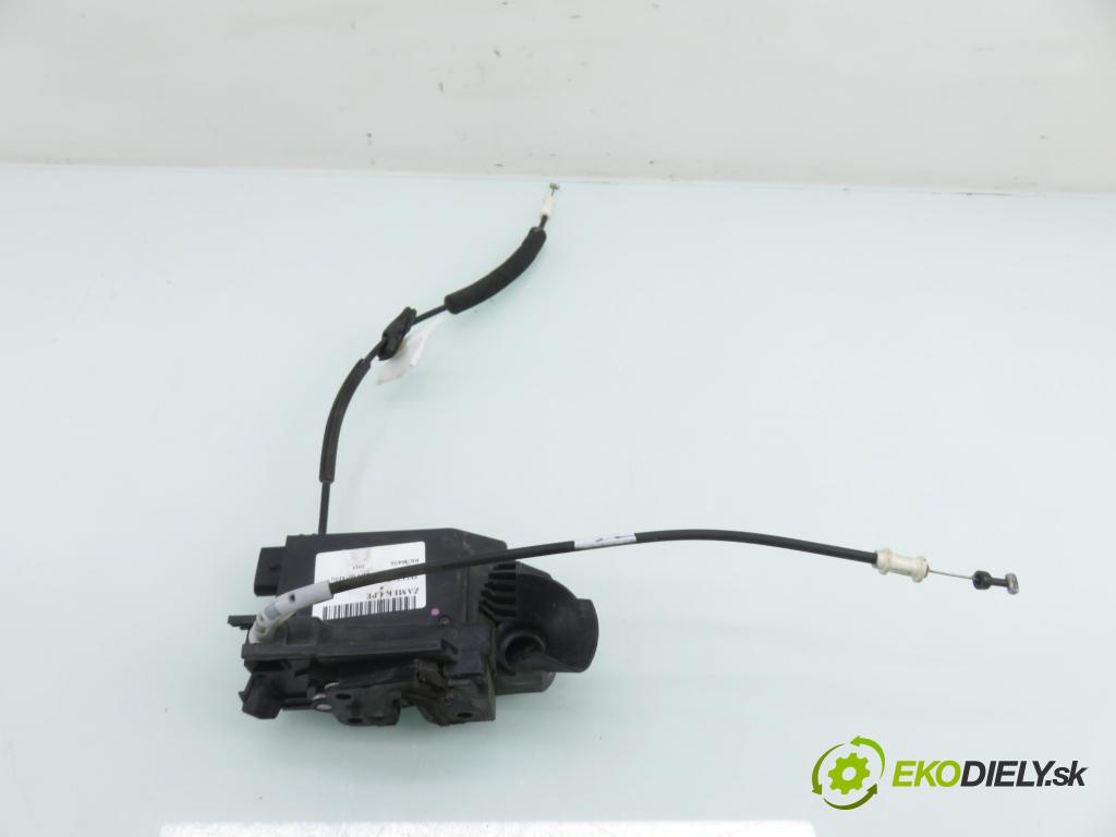 PEUGEOT 308 SW II KOMBI 2015 73,00 1.6 BlueHDi 100 - BHY (DV6FD) 1560,00 zámok 9810309480