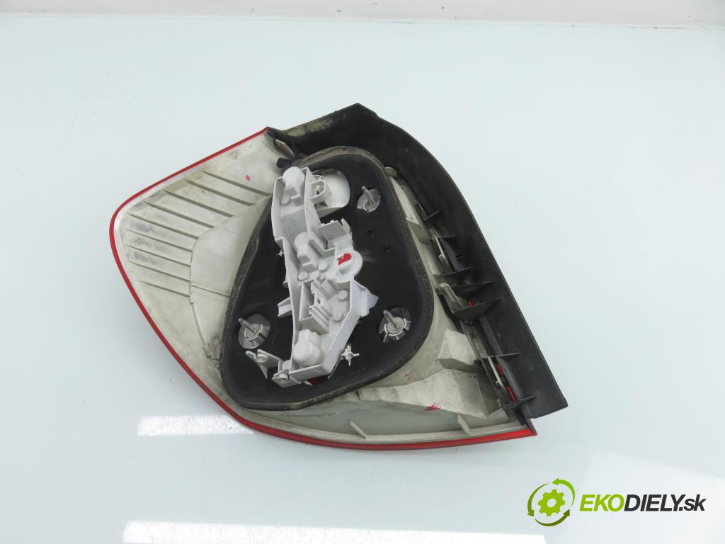BMW 1 (E87) HB 2007 0,00 118 d - N47 D20 A 1995,00 Svetlo pravé zadné 7164956