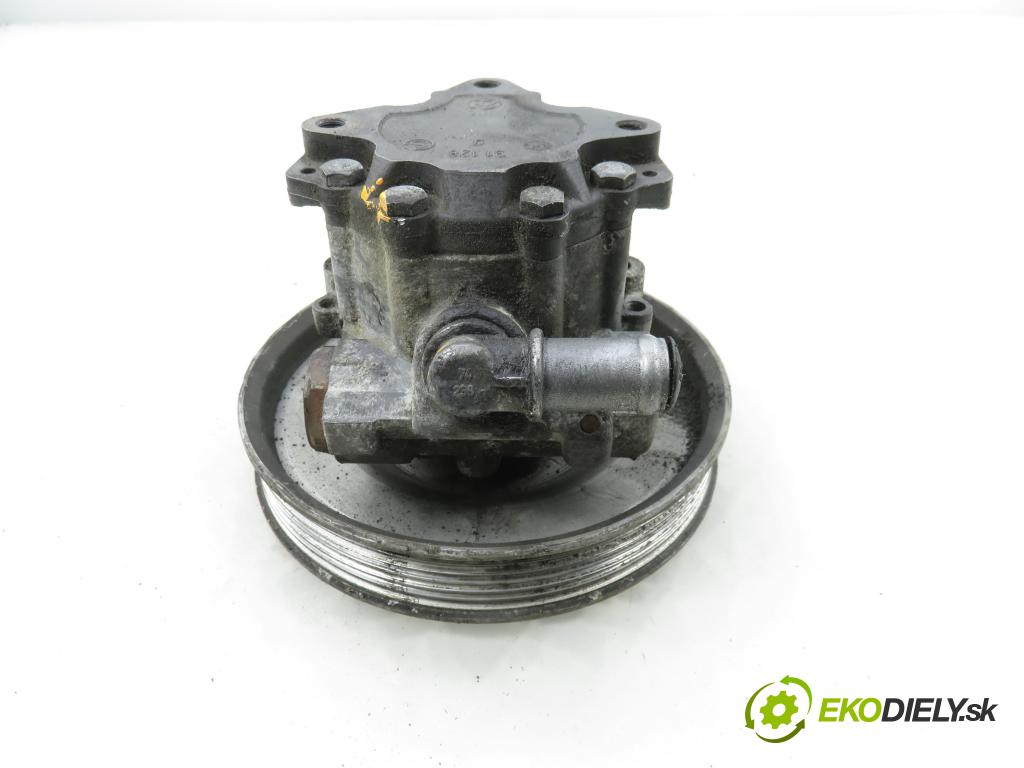 AUDI A6 Avant (4B5, C5) KOMBI 2003 125,00 2.4 quattro - BDV 2393,00 Pumpa servočerpadlo 4B0145156 (Servočerpadlo)