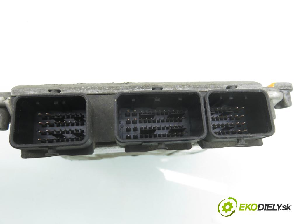 LANCIA PHEDRA (179_) MINIVAN 2003 94,00 2.2 JTD (179AXC1A) - 4HW (DW12ATED4) 2179,00 Riadiaca jednotka Motor 0281011133 ; 9647474680