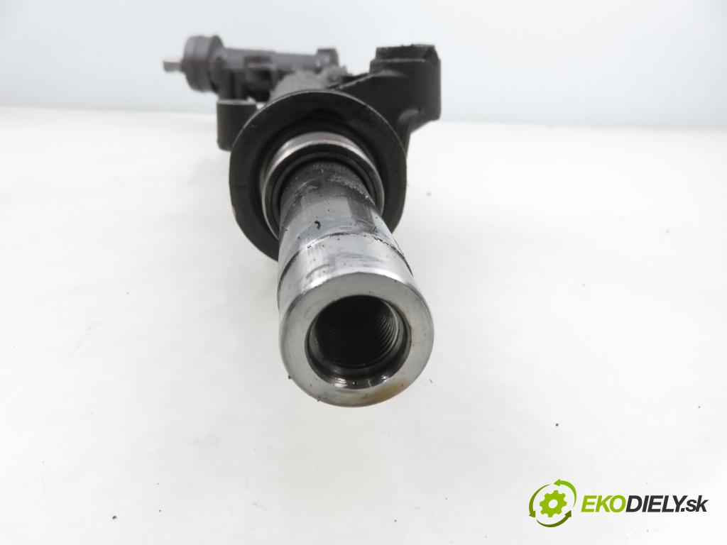 AUDI A4 (8E2, B6) SEDAN 2003 132,00 2.5 TDI V6 180 quattro - AKE 2496,00 řízení ZE posilovačem 8E1422054E ; 7853974482