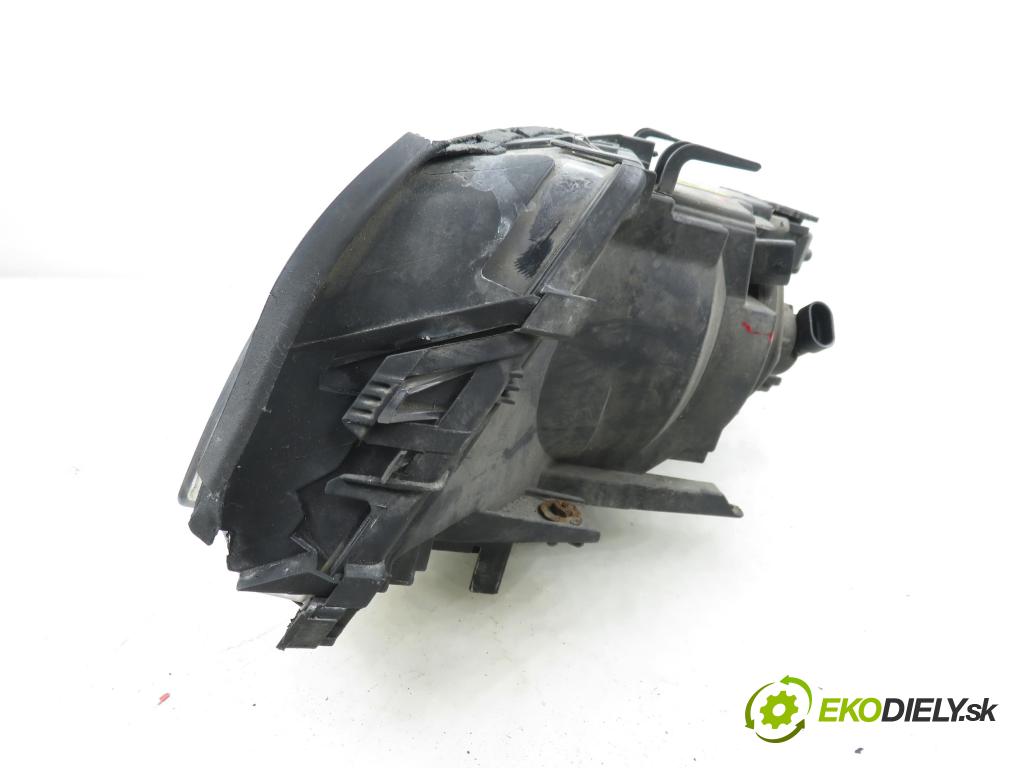 BMW 3 (E46) SEDAN 1999 77,00 316 i 105 - M43 B19 (194E1) 1895,00 Svetlo PP 6902746