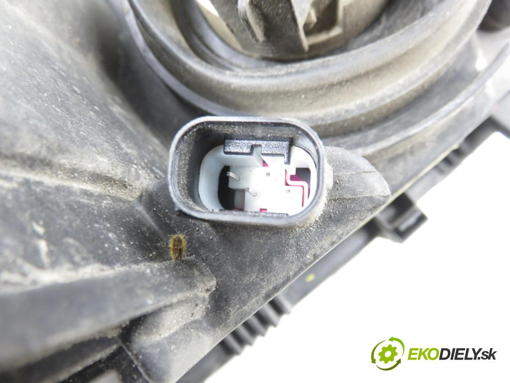 BMW 3 (E46) SEDAN 1999 77,00 316 i 105 - M43 B19 (194E1) 1895,00 Svetlo PP 6902746