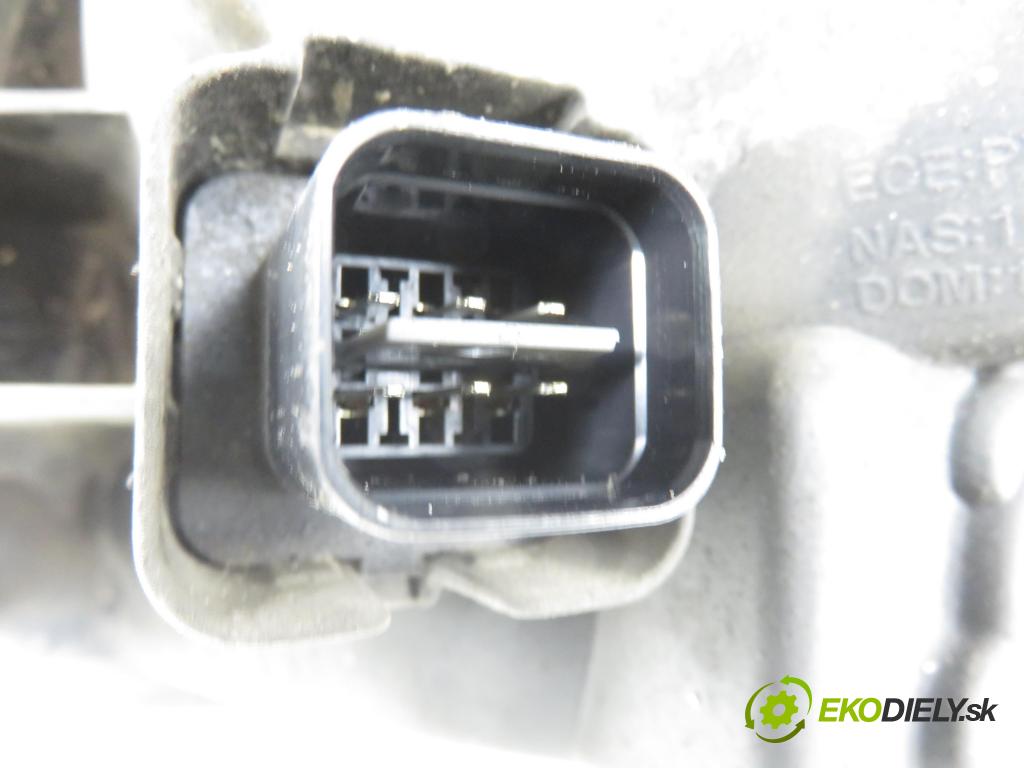 HYUNDAI TUCSON (JM) SUV 2005 83,00 2.0 CRDi 4WD 113 - D4EA 1991,00 Svetlo PP 921012EXXX