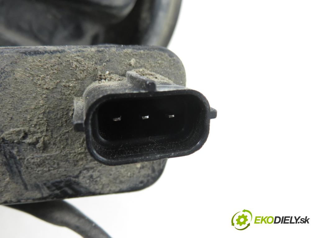 HYUNDAI TUCSON (JM) SUV 2005 83,00 2.0 CRDi 4WD 113 - D4EA 1991,00 Svetlo PP 921012EXXX