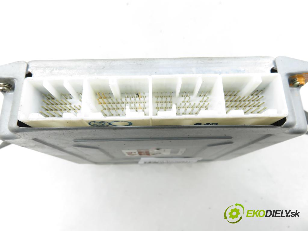 SUBARU IMPREZA kombi (GG) KOMBI 2005 123,00 2.5 167 2457,00 řídící jednotka motora 1122008492