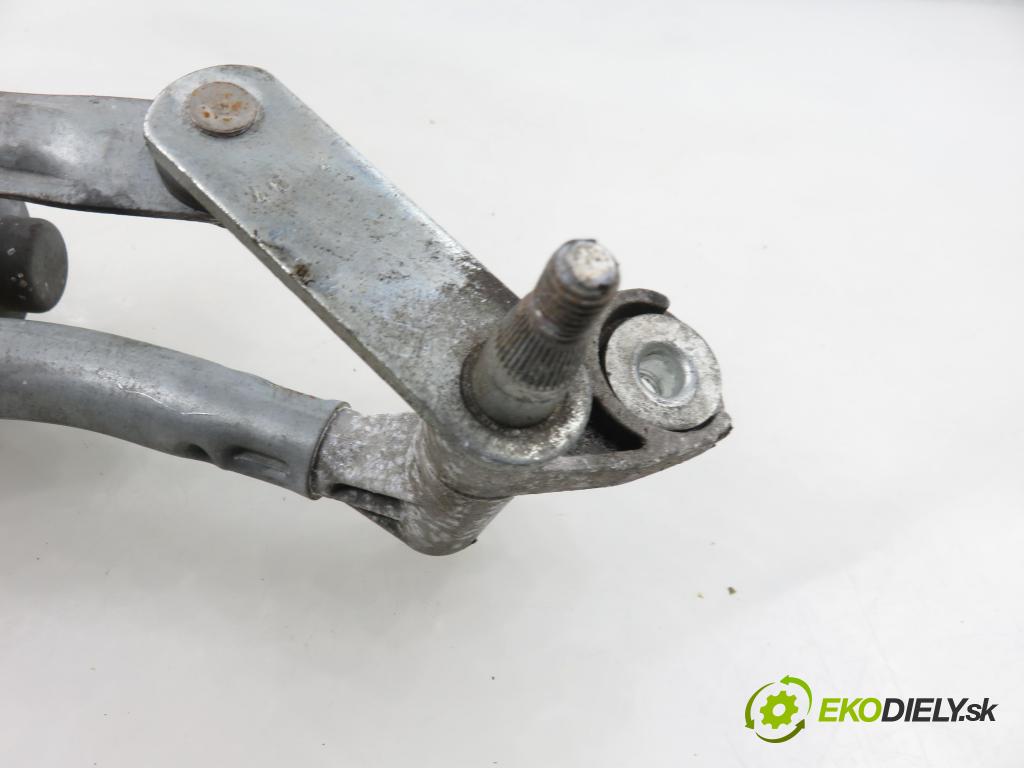 SEAT IBIZA III (6L1) HB 2002 96,00 1.9 TDI PD 130 - ASZ 1896,00 Motorček stieračov 0390241526 ; 6Q2955119A