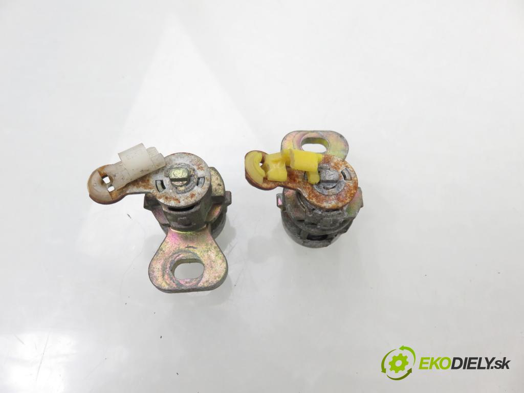 SUBARU IMPREZA kombi (GG) KOMBI 2005 123,00 2.5 167 2457,00 spinačka / zámky