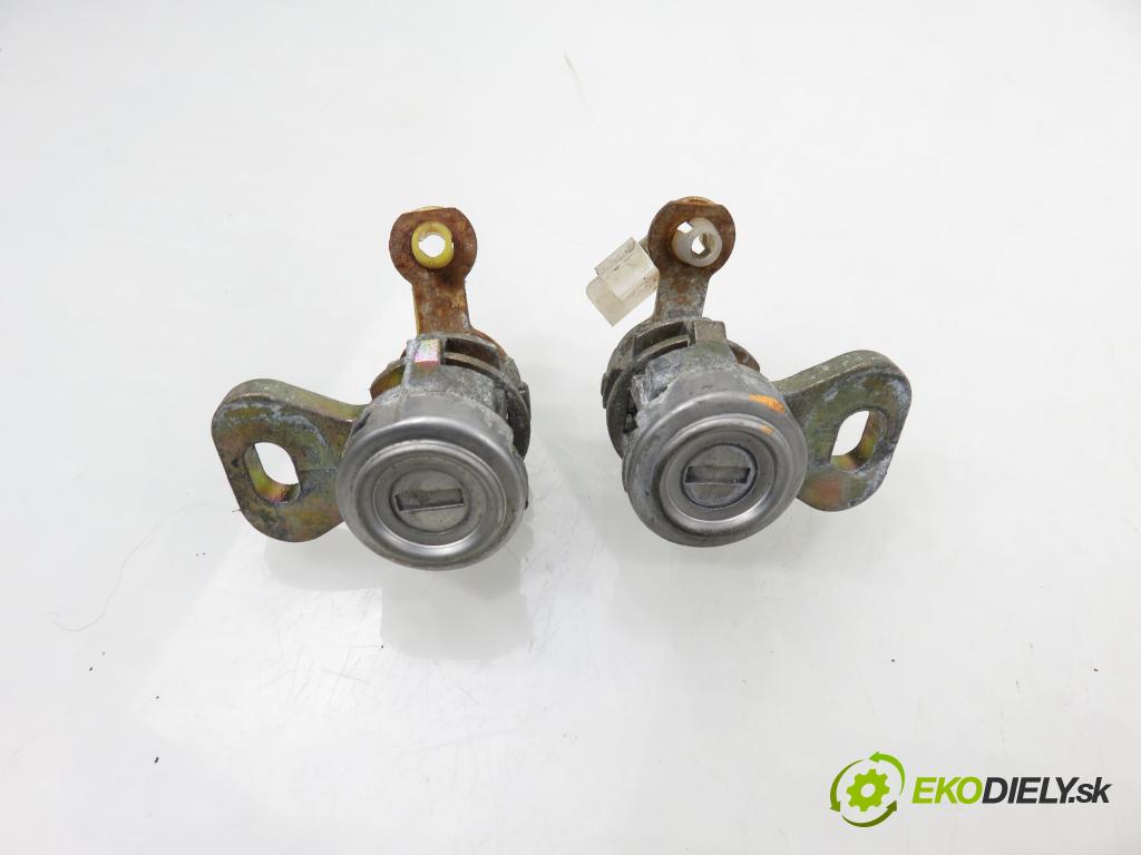 SUBARU IMPREZA kombi (GG) KOMBI 2005 123,00 2.5 167 2457,00 spinačka / zámky