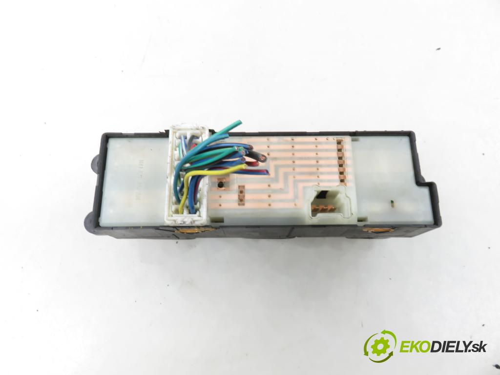 SUBARU IMPREZA kombi (GG) KOMBI 2005 123,00 2.5 167 2457,00 Panel ovládaní oken