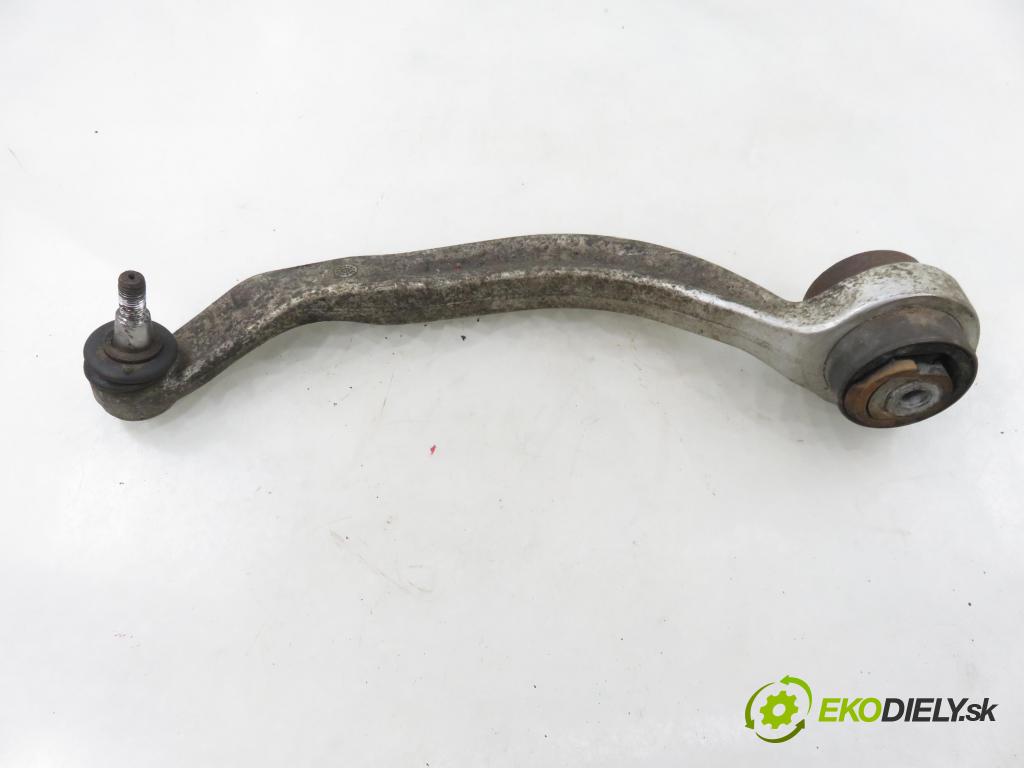 AUDI A6 Avant (4B5, C5) KOMBI 2003 125,00 2.4 quattro - BDV 2393,00 rameno dolní levý zadní část 