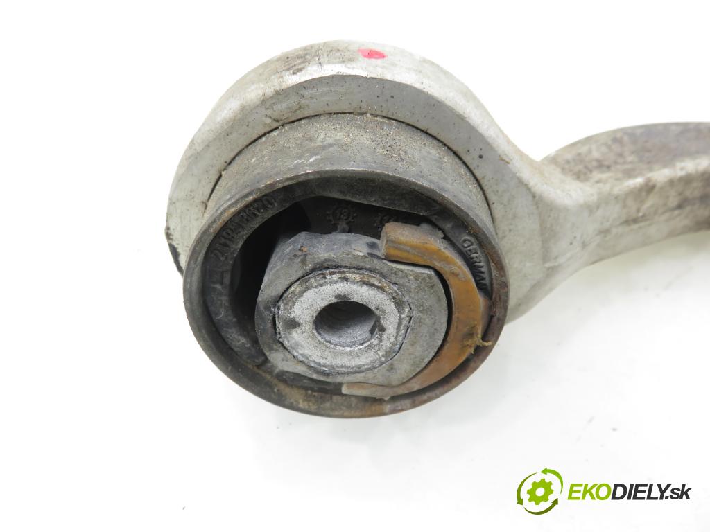 AUDI A6 Avant (4B5, C5) KOMBI 2003 125,00 2.4 quattro - BDV 2393,00 Rameno dolné pravy zadný