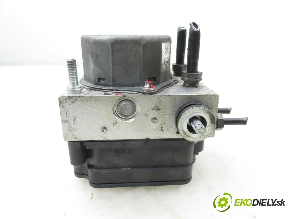 PEUGEOT 308 SW II KOMBI 2015 73,00 1.6 BlueHDi 100 - BHY (DV6FD) 1560,00 pumpa ABS 0265956062 ; 9811708480 ; 9805825380 (Pumpa ABS)