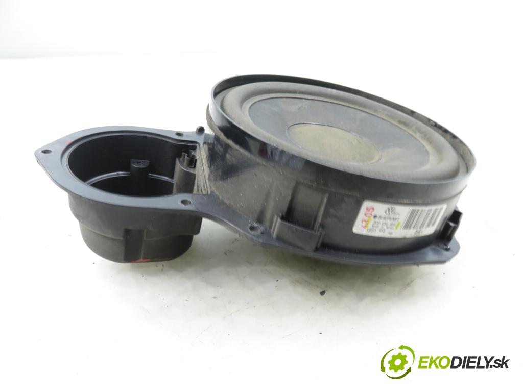 VW PASSAT B6 Variant (3C5) KOMBI 2005 77,00 1.9 TDI - BKC 1896,00 reproduktor Dvere 3C0035454