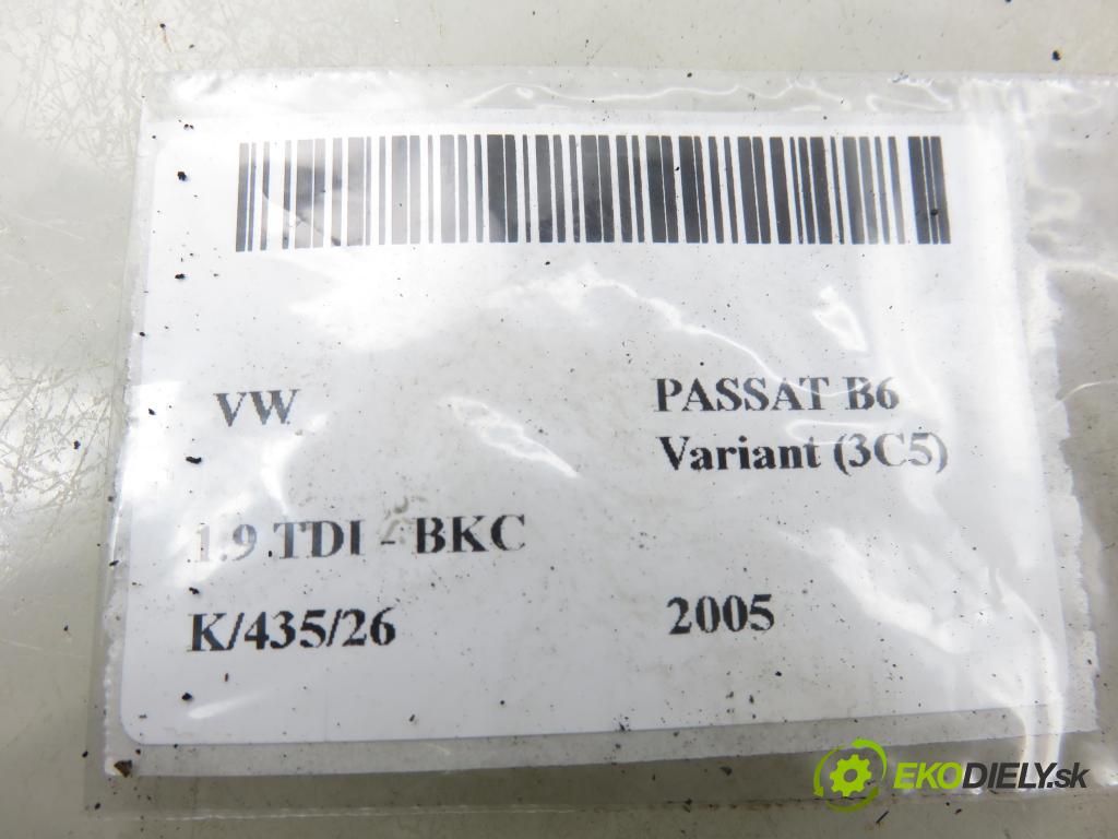 VW PASSAT B6 Variant (3C5) KOMBI 2005 77,00 1.9 TDI - BKC 1896,00 reproduktor Dvere 3C0035454