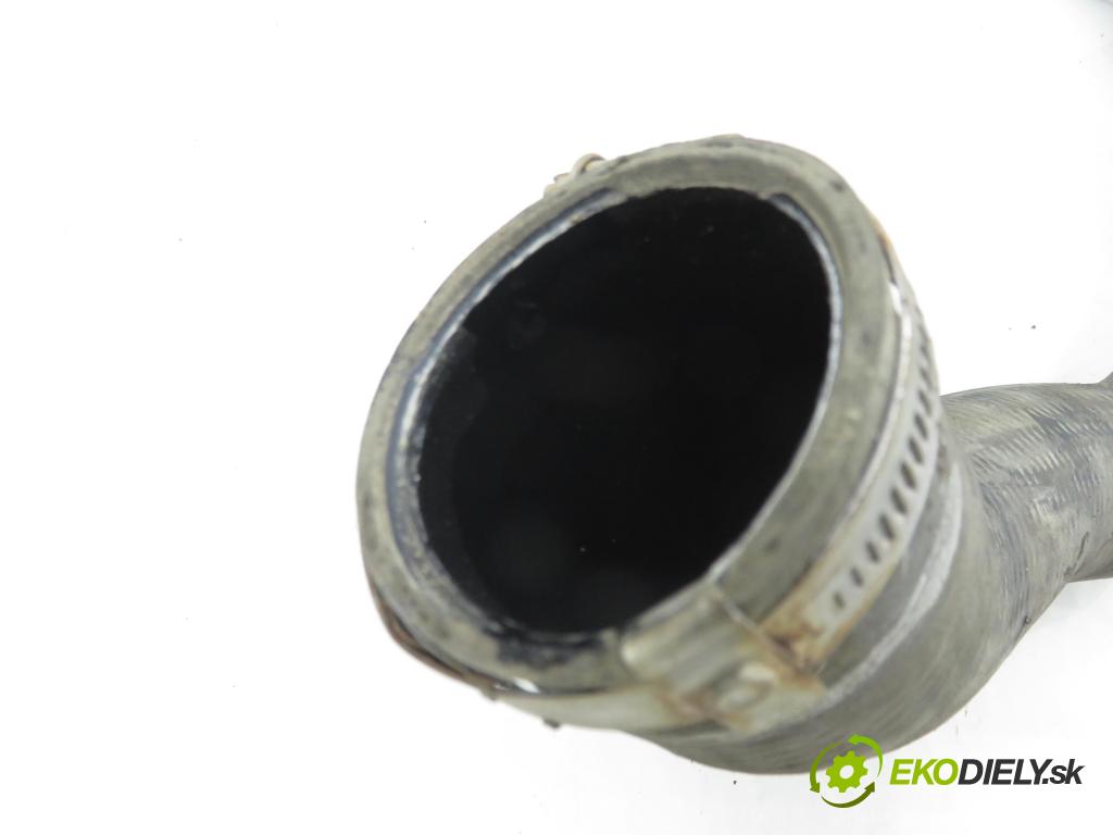 PEUGEOT 308 SW II KOMBI 2015 73,00 1.6 BlueHDi 100 - BHY (DV6FD) 1560,00 Rúra intercoolera turba 9673587180