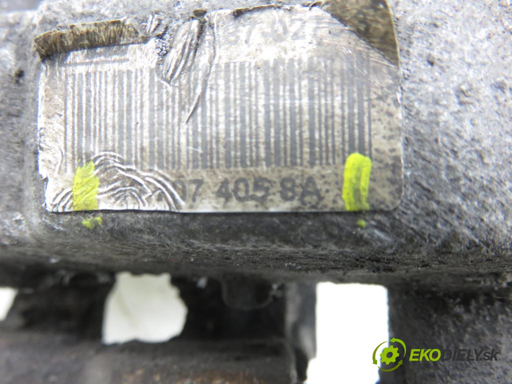 PEUGEOT 308 SW II KOMBI 2015 73,00 1.6 BlueHDi 100 - BHY (DV6FD) 1560,00 Brzdič strmeň pravé zadné 967074058 ; 967074058A