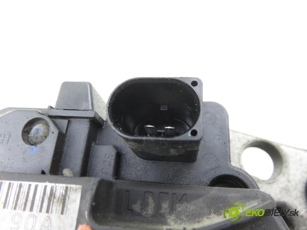 VW GOLF IV (1J1) HB 2003 55,00 1.4 16V - BCA 1390,00 Alternátor 028903028D ; 0124325003 (Alternátor)