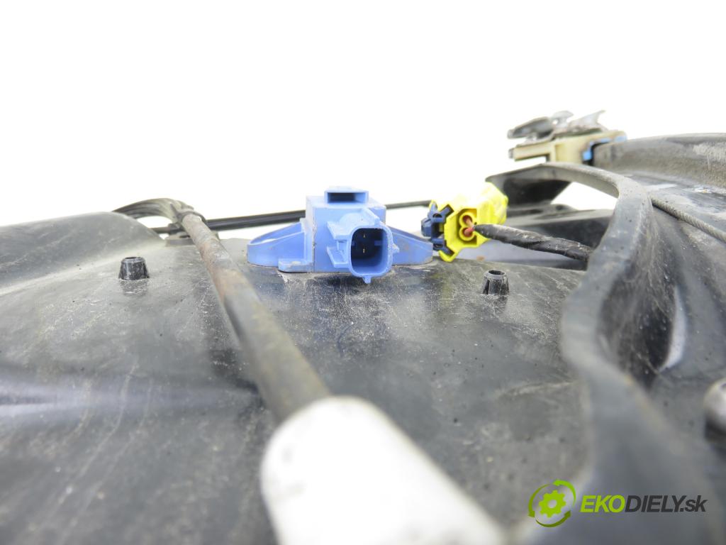 VW PASSAT B6 Variant (3C5) KOMBI 2005 77,00 1.9 TDI - BKC 1896,00 Mechanizmus okien 1K0959793G ; 1K0959701K ; 3C1837755F