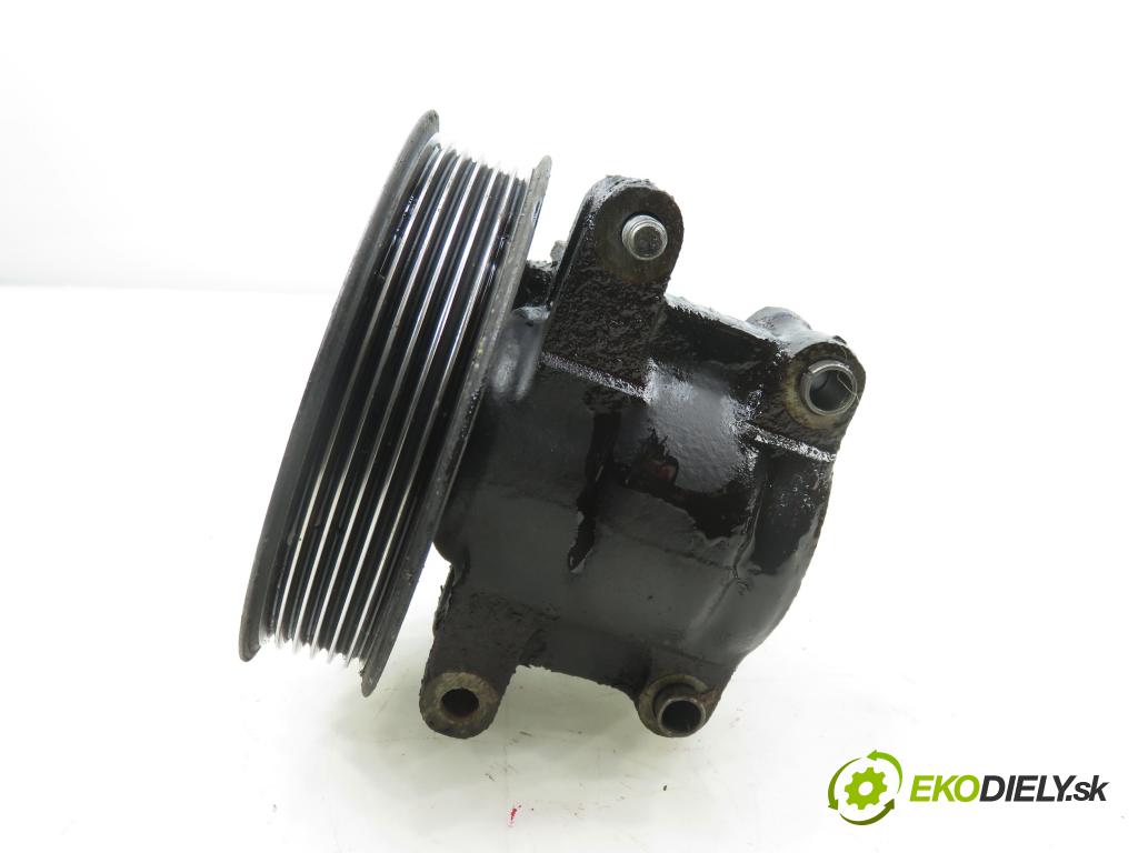 FORD FOCUS (DAW, DBW) HB 2000 85,00 1.8 16V 1796,00 Pumpa servočerpadlo XS4E3A733AC (Servočerpadlo)