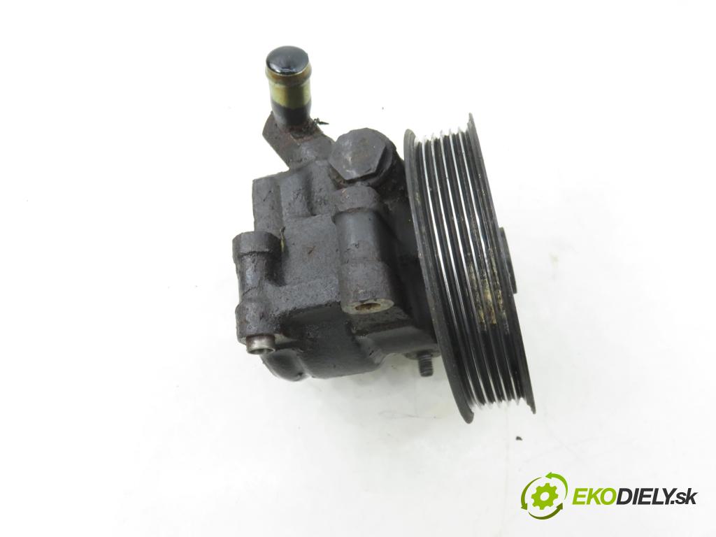 FORD FOCUS (DAW, DBW) HB 2000 85,00 1.8 16V 1796,00 Pumpa servočerpadlo XS4E3A733AC (Servočerpadlo)