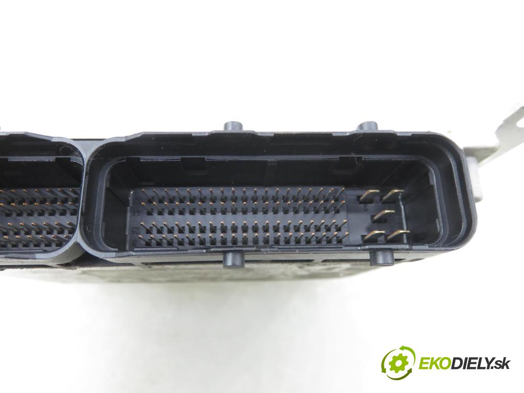 HYUNDAI ACCENT II (LC) LIFTBACK 2004 60,00 1.5 CRDi - D3EA 1493,00 řídící jednotka motora 0281011811 ; 3910127512