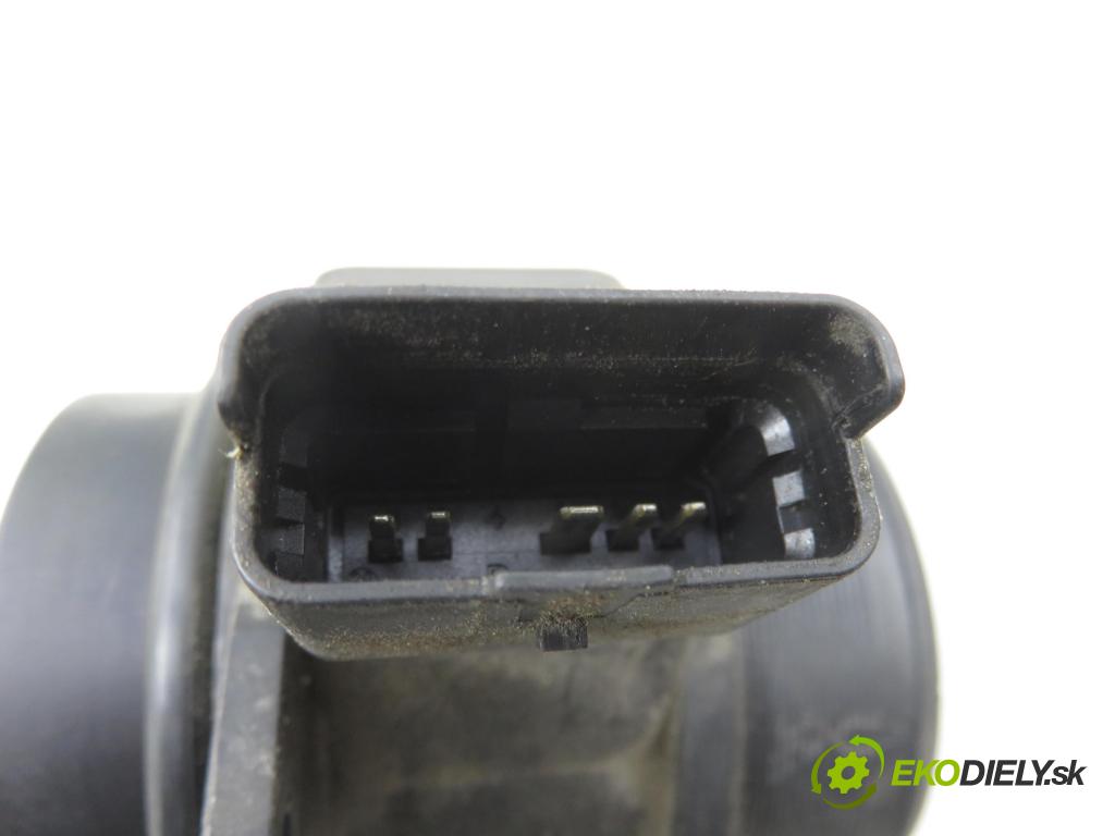 PEUGEOT PARTNER Combispace (5F) KOMBIVAN 2003 66,00 2.0 HDI - RHY (DW10TD) 1997,00 váha vzduchu vzduchu 9629471080