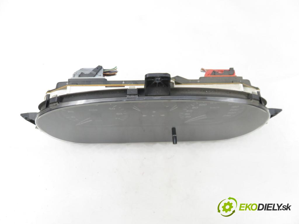 RENAULT SCENIC I (JA0/1_) MINIVAN 2000 79,00 1.6 - K4M 709 1598,00 Prístrojovka elektrický P7700427900A