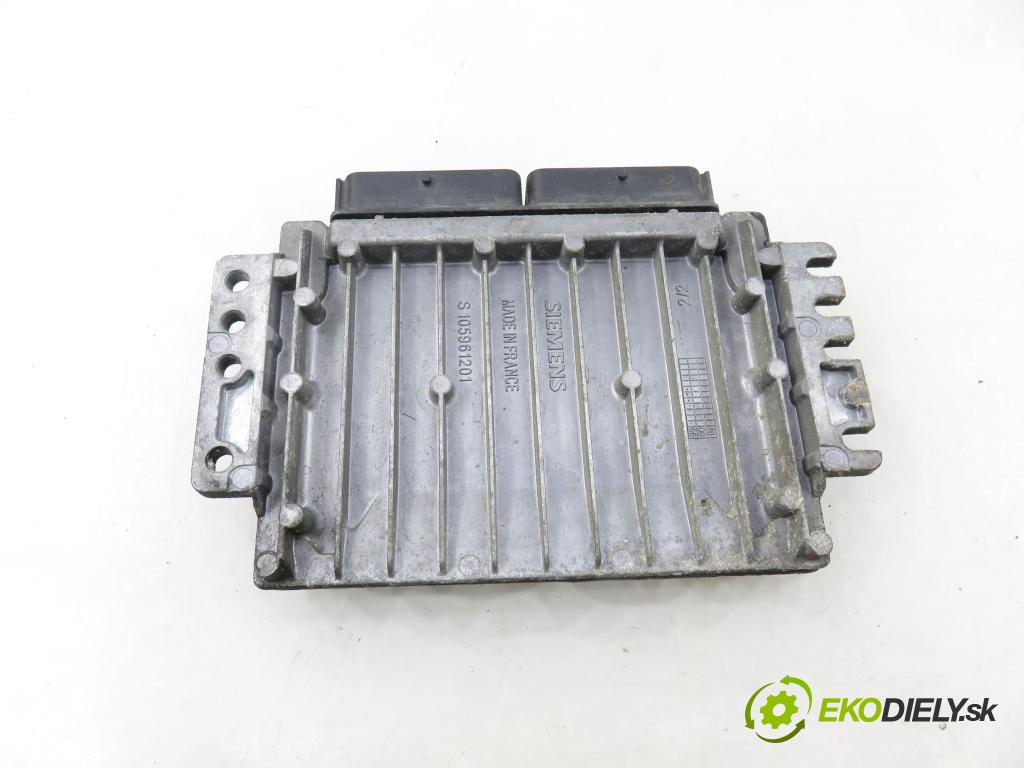RENAULT SCENIC I (JA0/1_) MINIVAN 2000 79,00 1.6 - K4M 709 1598,00 Riadiaca jednotka Motor 8200035702 ; 7700110471 ; S110030030B
