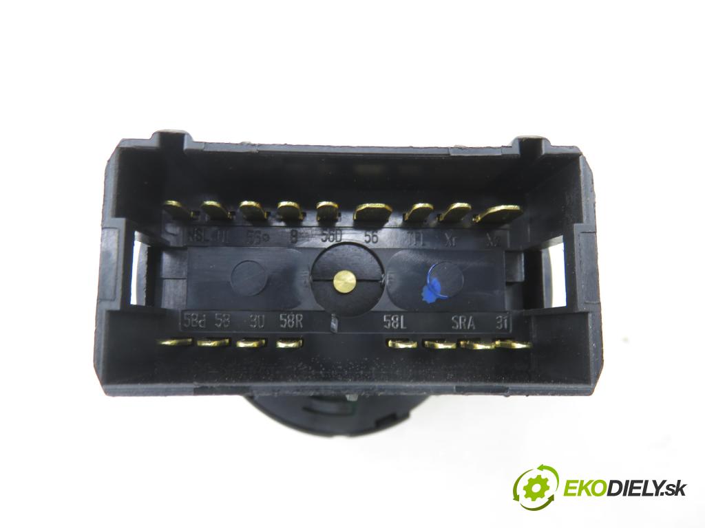 VW GOLF IV (1J1) HB 2003 55,00 1.4 16V - BCA 1390,00 prepínač svetlá 109928