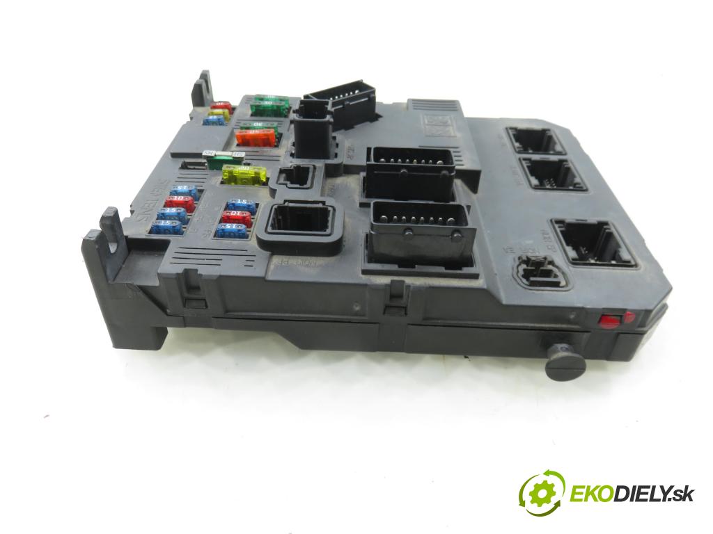 RENAULT SCENIC I (JA0/1_) MINIVAN 2000 79,00 1.6 - K4M 709 1598,00 MODUL BSI S108502600 ; 7700436246