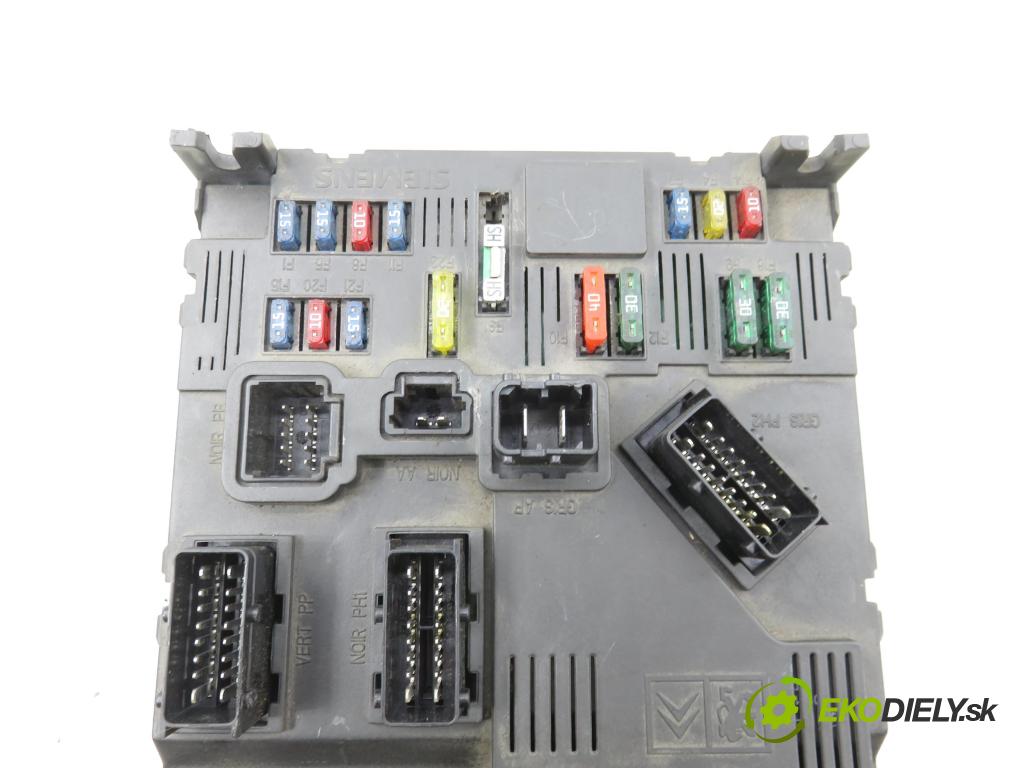 RENAULT SCENIC I (JA0/1_) MINIVAN 2000 79,00 1.6 - K4M 709 1598,00 MODUL BSI S108502600 ; 7700436246