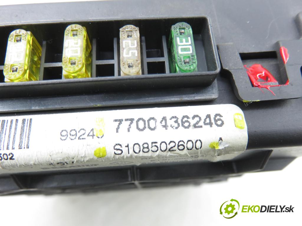 RENAULT SCENIC I (JA0/1_) MINIVAN 2000 79,00 1.6 - K4M 709 1598,00 MODUL BSI S108502600 ; 7700436246