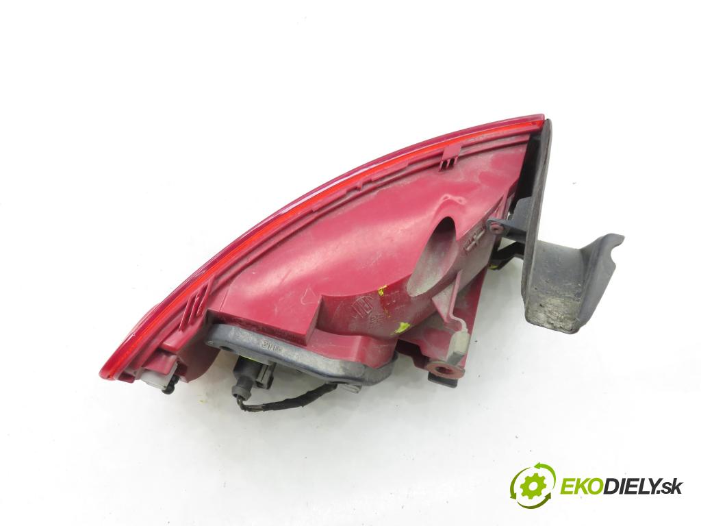 AUDI A4 (8K2, B8) SEDAN 2008 176,00 3.0 TDI quattro - CCWA 2967,00 Svetlo pravé zadné 8K5945096K