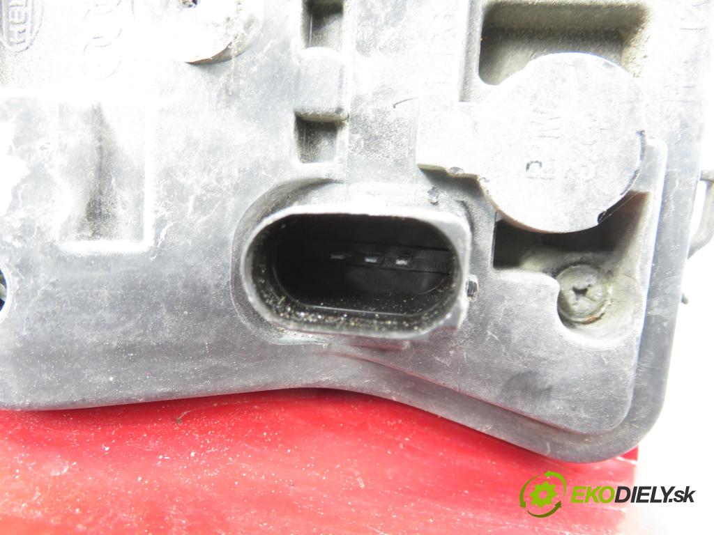 AUDI A4 (8K2, B8) SEDAN 2008 176,00 3.0 TDI quattro - CCWA 2967,00 Svetlo pravé zadné 8K5945096K