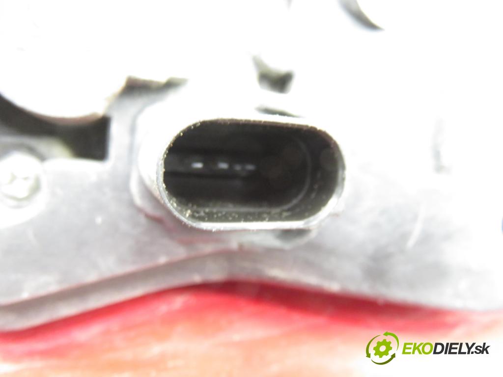 AUDI A4 (8K2, B8) SEDAN 2008 176,00 3.0 TDI quattro - CCWA 2967,00 světlo levé zadní 8K5945095K