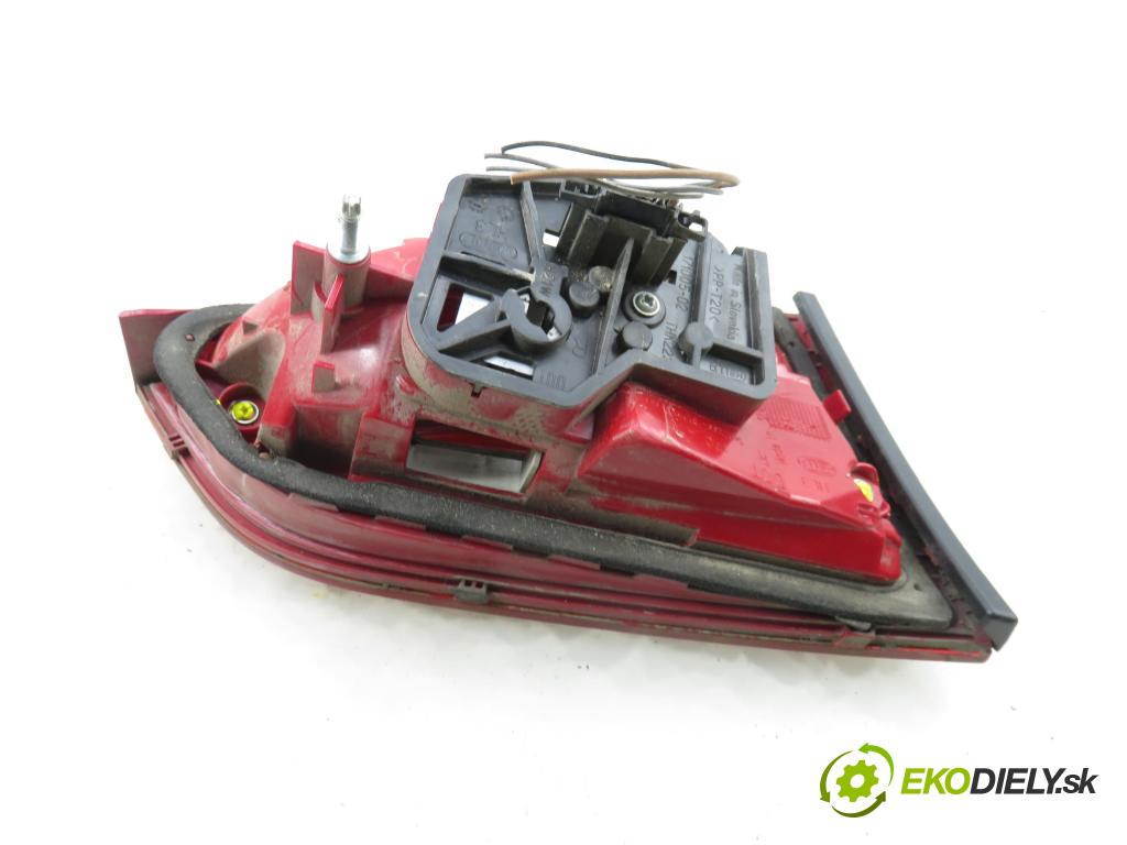 AUDI A4 (8K2, B8) SEDAN 2008 176,00 3.0 TDI quattro - CCWA 2967,00 Svetlo pravé zadné kufor 8K5945094K