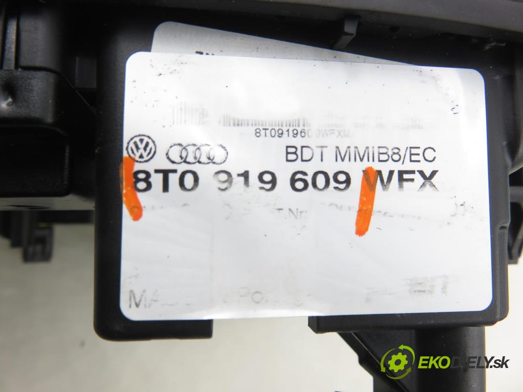 AUDI A4 (8K2, B8) SEDAN 2008 176,00 3.0 TDI quattro - CCWA 2967,00 Panel ovládania IDRIVE 8T0919609