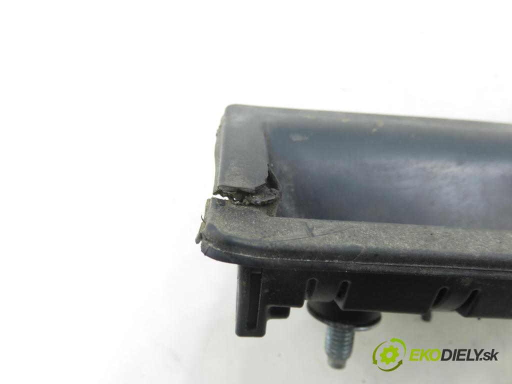 AUDI A4 (8K2, B8) SEDAN 2008 176,00 3.0 TDI quattro - CCWA 2967,00 KAMERA 5N0827566C