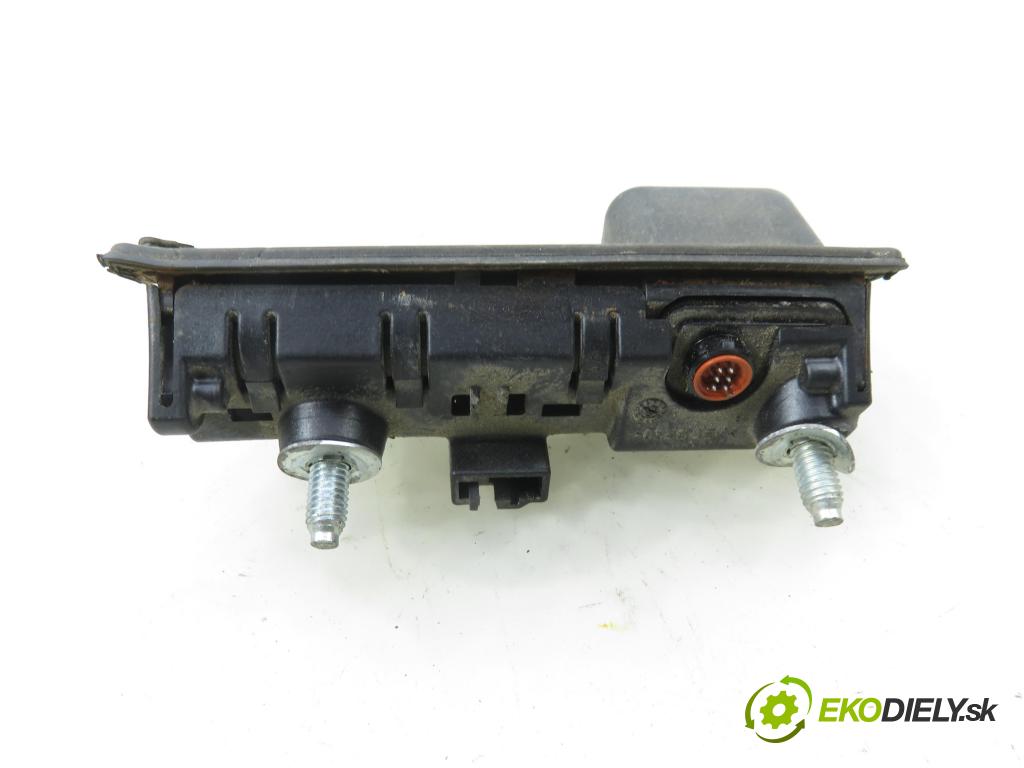 AUDI A4 (8K2, B8) SEDAN 2008 176,00 3.0 TDI quattro - CCWA 2967,00 KAMERA 5N0827566C