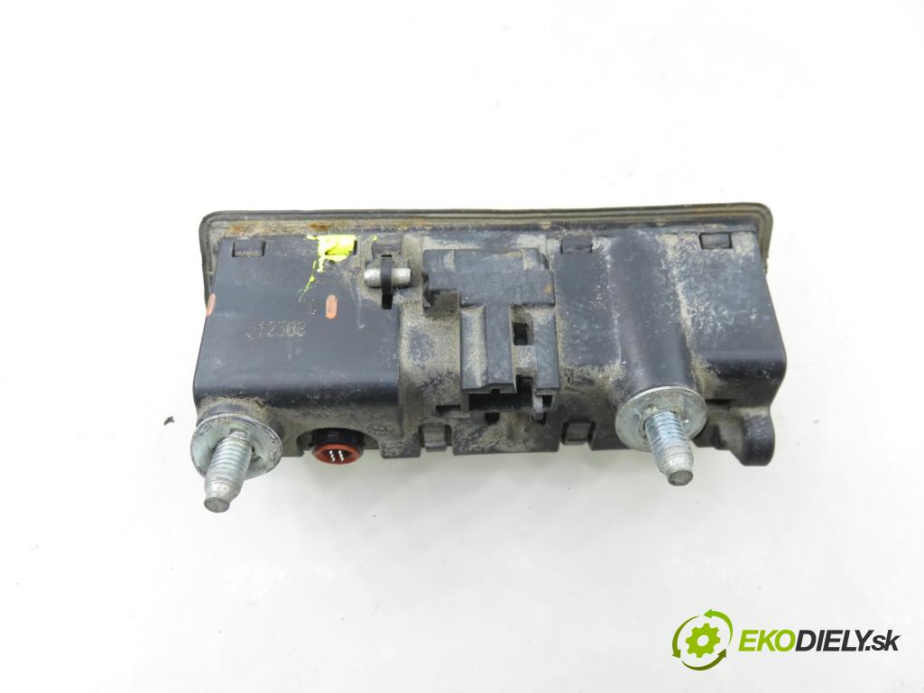 AUDI A4 (8K2, B8) SEDAN 2008 176,00 3.0 TDI quattro - CCWA 2967,00 KAMERA 5N0827566C