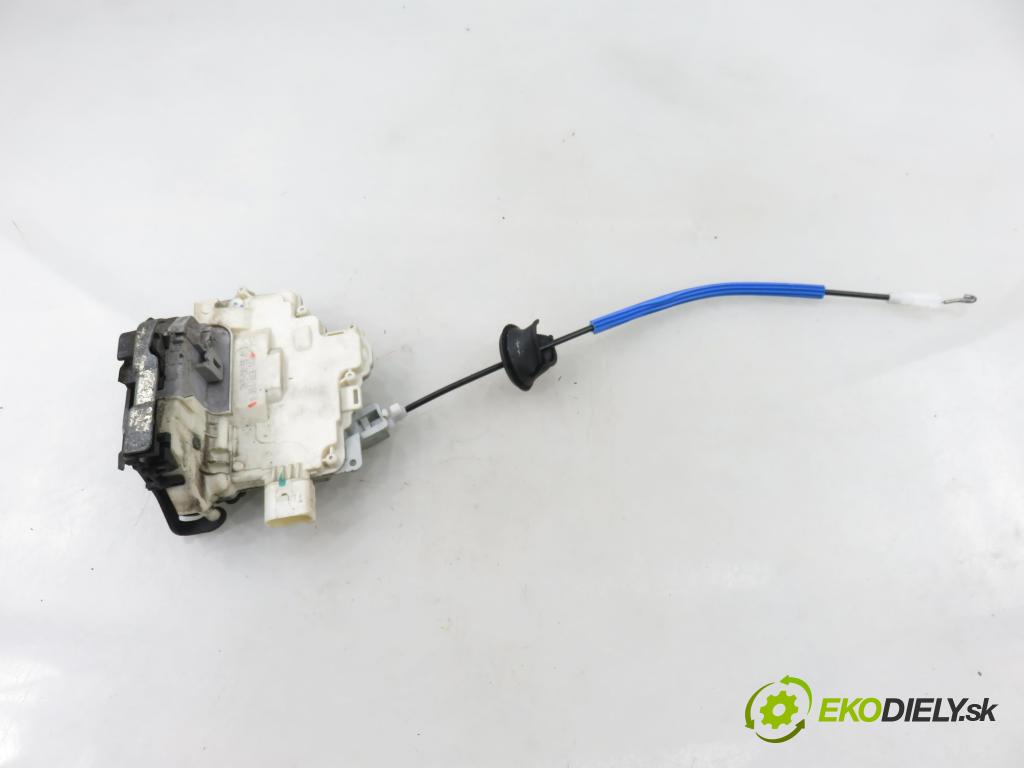 AUDI A4 (8K2, B8) SEDAN 2008 176,00 3.0 TDI quattro - CCWA 2967,00 zámok PPE 8J1837016A