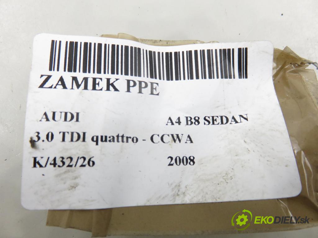 AUDI A4 (8K2, B8) SEDAN 2008 176,00 3.0 TDI quattro - CCWA 2967,00 zámok 8J1837016A
