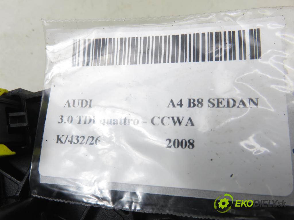 AUDI A4 (8K2, B8) SEDAN 2008 176,00 3.0 TDI quattro - CCWA 2967,00 PÁSKA: air BAG 8K0953568G
