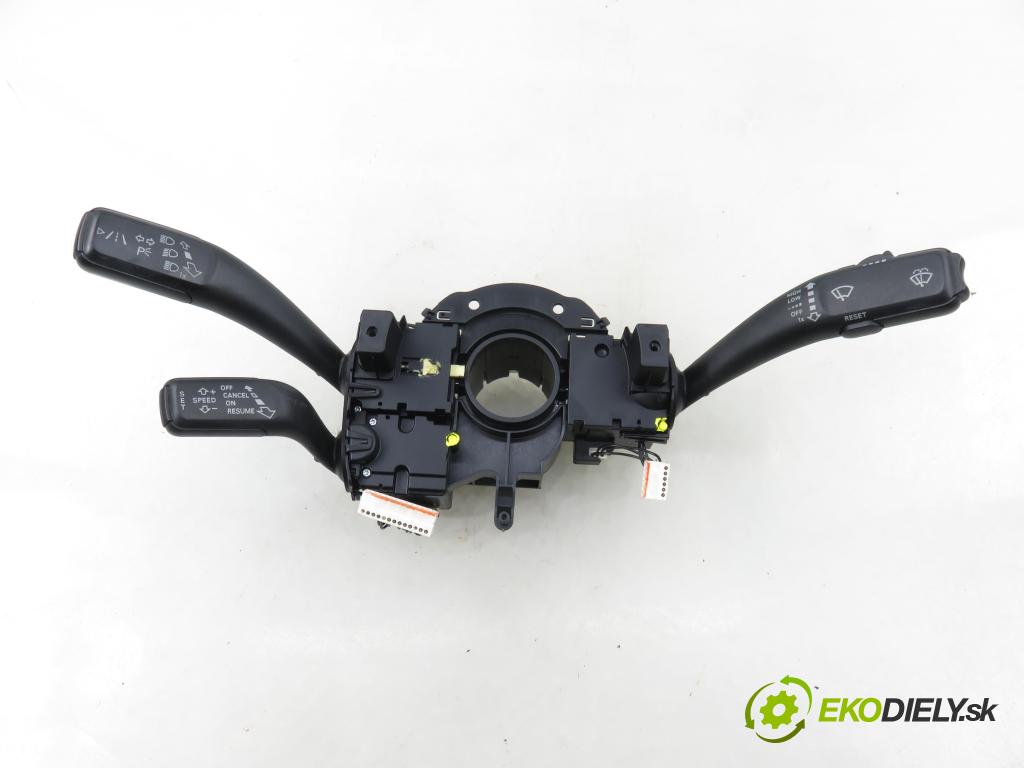 AUDI A4 (8K2, B8) SEDAN 2008 176,00 3.0 TDI quattro - CCWA 2967,00 páčka/prepínač 8K0953502CK