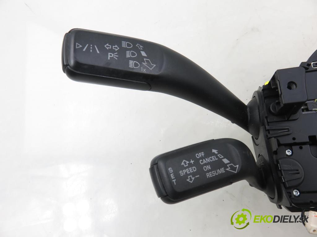 AUDI A4 (8K2, B8) SEDAN 2008 176,00 3.0 TDI quattro - CCWA 2967,00 PAKA/ŘAZENÍ/SADA: 8K0953502CK