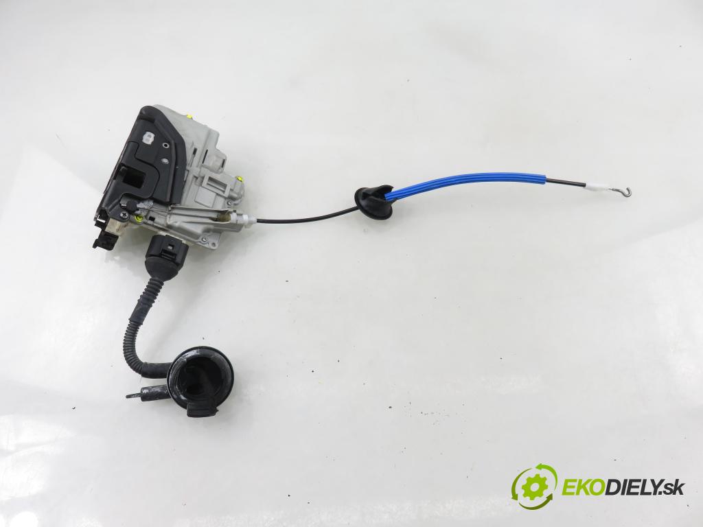 AUDI A4 (8K2, B8) SEDAN 2008 176,00 3.0 TDI quattro - CCWA 2967,00 zámok 8J1837015A