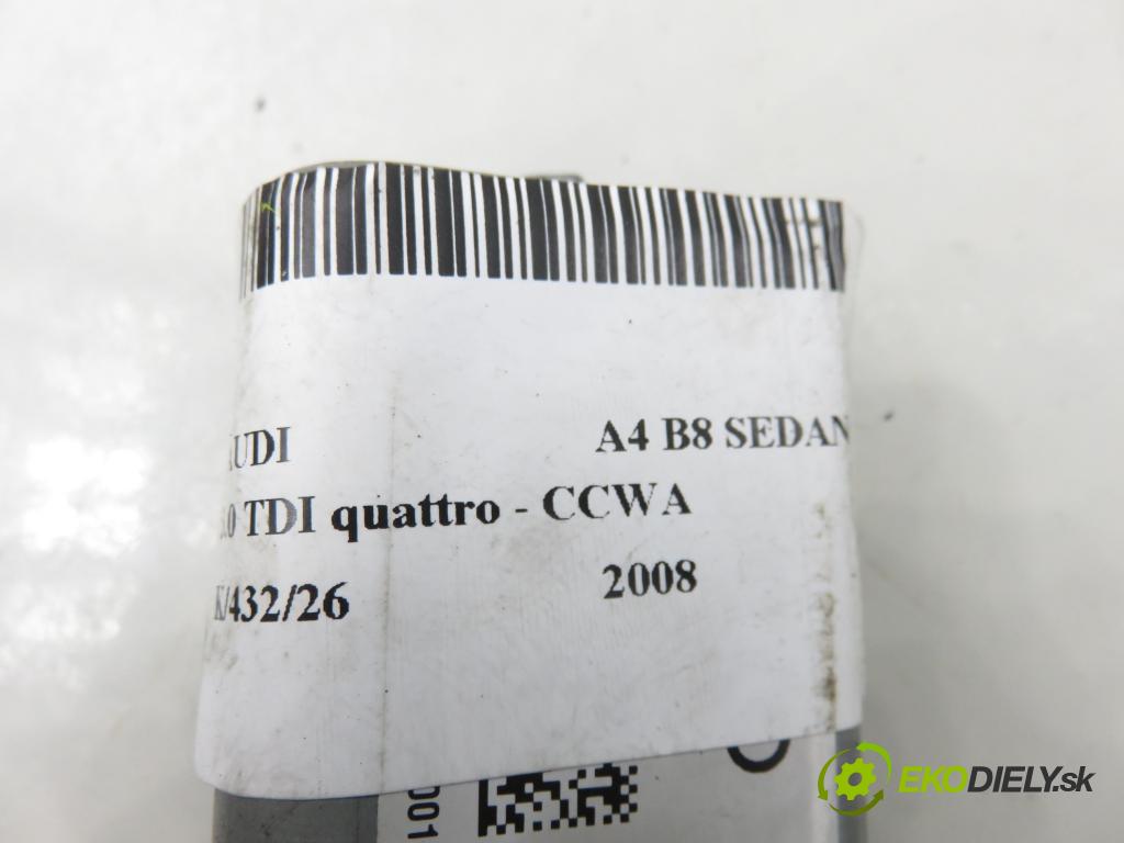 AUDI A4 (8K2, B8) SEDAN 2008 176,00 3.0 TDI quattro - CCWA 2967,00 KAMERA 8K0907217A